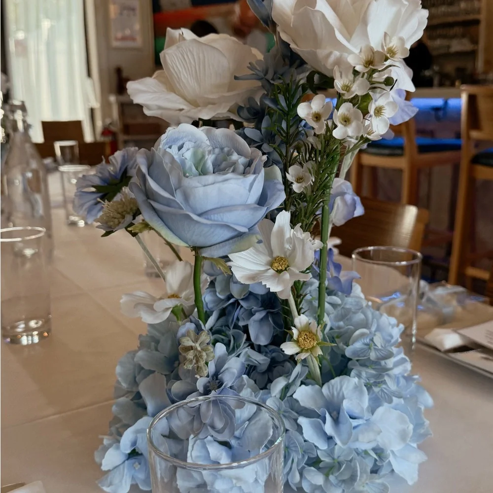 Luxury Custom Blue & White Silk Floral Arrangements – Garden Style (Set of 6)